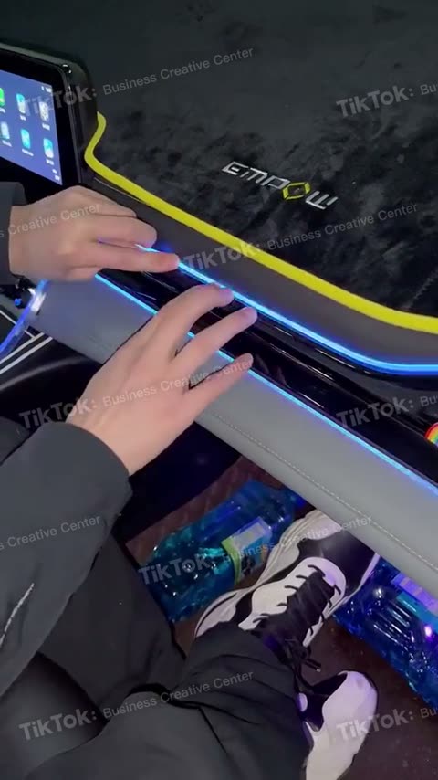 FamilyDeal.ro TikTok ad — peak attention frame